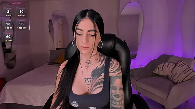 Snapshot of MilaLawrence chatting on December 5, 2025, 2:36 pm MilaLawrence online show from December 5, 2025, 2:36 pm