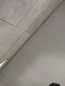 PIROCAGG21 online show from November 23, 2025, 11:21 am