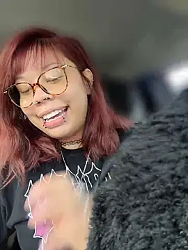 moan4mona online show from June 3, 2026, 3:17 pm