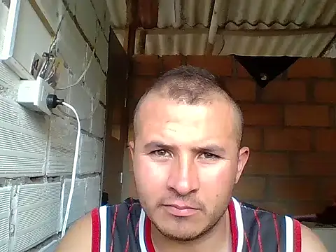 santiii   12 online show from November 30, 2025, 10:03 pm