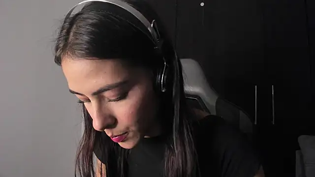 ValkaGrecco online show from September 20, 2025, 3:29 am