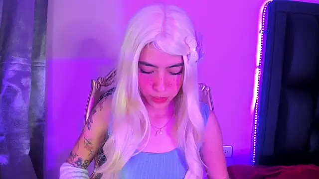 ValkaGrecco online show from November 2, 2025, 2:58 am