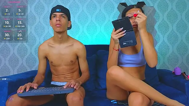 Hotcouple 222 online show from September 18, 2025, 7:32 am