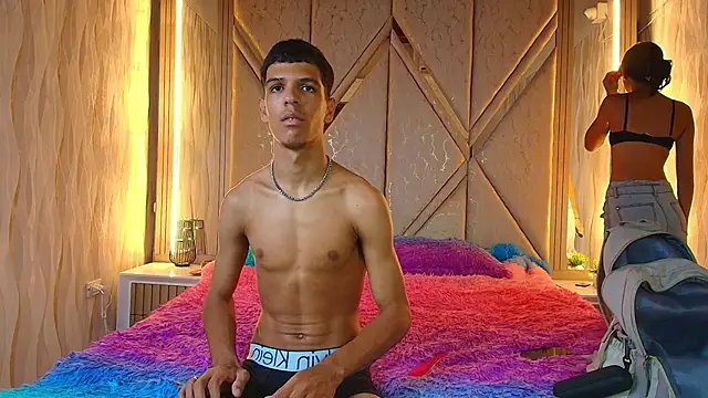 Hotcouple 222 online show from December 1, 2025, 7:35 am