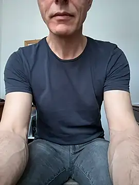 SexyLeon8 online show from March 7, 2026, 4:48 pm