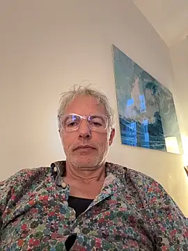Snapshot of SexyLeon8 chatting on June 3, 2026, 7:30 pm SexyLeon8 online show from June 3, 2026, 7:30 pm