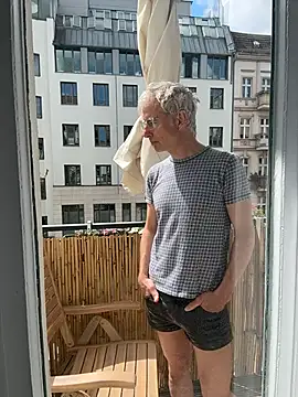 Snapshot of SexyLeon8 chatting on June 8, 2026, 9:31 am SexyLeon8 online show from June 8, 2026, 9:31 am