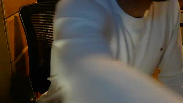 beastontop10 online show from December 5, 2025, 5:49 am