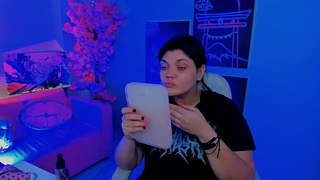 MaryHarrys online show from September 9, 2025, 8:41 pm