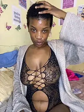 Snapshot of Caramel_Mellow chatting on October 2, 2025, 8:05 pm Caramel Mellow online show from October 2, 2025, 8:05 pm