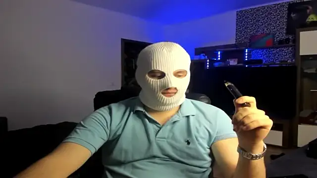 romiosabrino online show from December 17, 2025, 6:47 pm