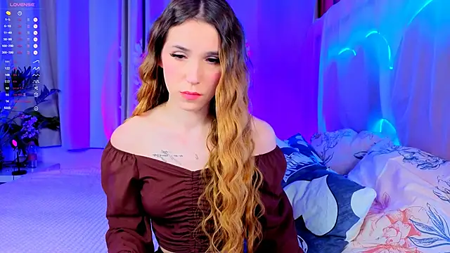 -CindyLou online show from October 10, 2025, 8:41 pm