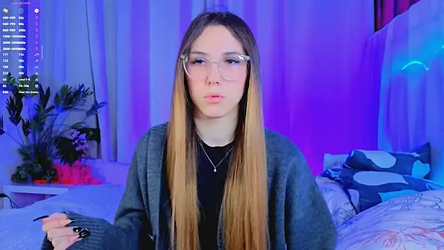 -CindyLou online show from November 29, 2025, 5:21 am