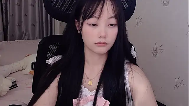 puppy-999 online show from June 3, 2026, 2:33 pm