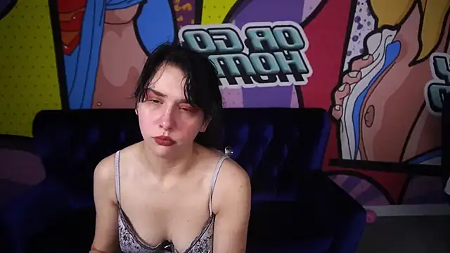 LiviaShy online show from December 4, 2025, 8:28 pm