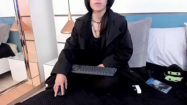 Ashkoreh online show from November 7, 2025, 10:21 pm