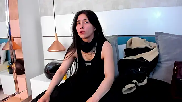 Ashkoreh online show from April 14, 2026, 8:04 pm