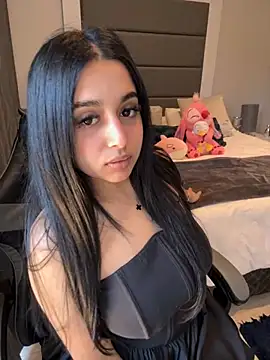 LilMisIndianx online show from November 8, 2025, 10:37 am