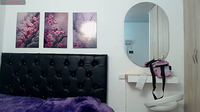 pinky f00x online show from November 14, 2025, 7:12 pm