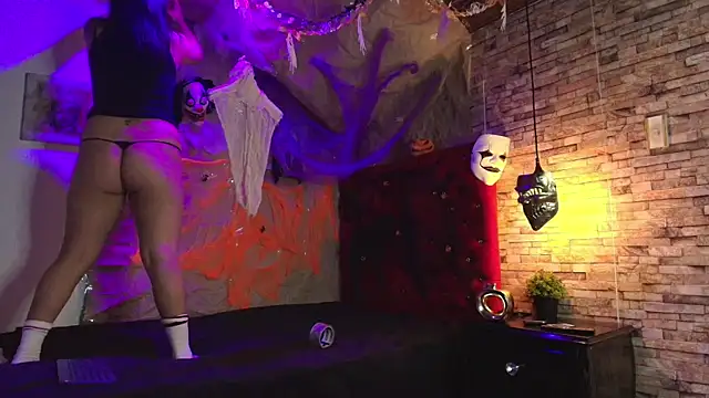 Victoria Thompson1 online show from October 24, 2025, 8:49 pm