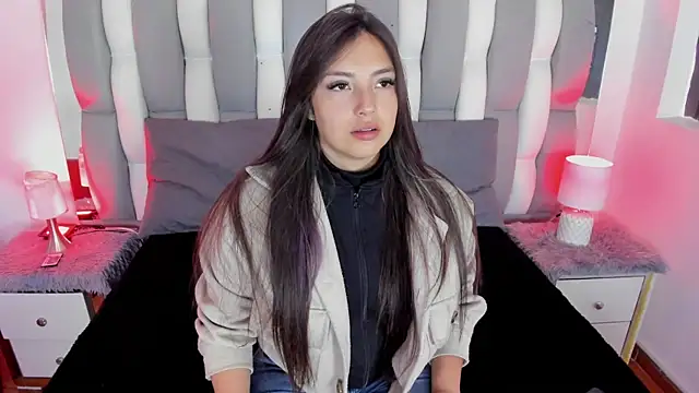 Adaara Rey online show from October 3, 2025, 8:17 pm