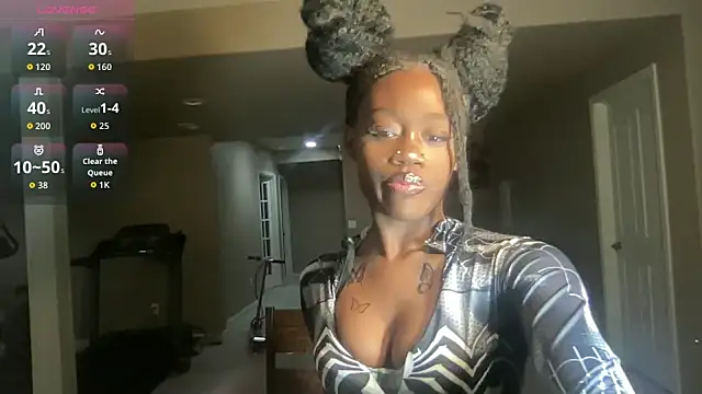 maskedgirl5005 online show from September 15, 2025, 7:03 pm