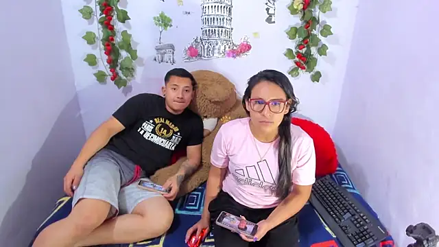 NataliaAndJulliam online show from December 2, 2025, 3:45 am