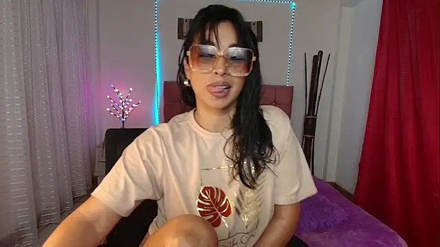 hannagomez 24 online show from February 4, 2026, 10:47 pm