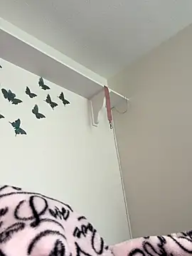 Moxhavix online show from November 13, 2025, 7:57 pm