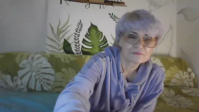 Catty Lady online show from January 10, 2026, 7:37 pm