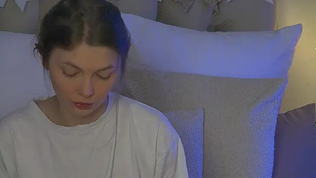 Snapshot of miamunn chatting on December 14, 2025, 1:22 am miamunn online show from December 14, 2025, 1:22 am