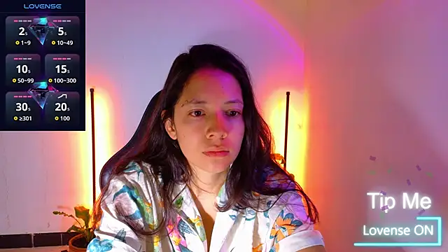 Snapshot of Sarasavage chatting on May 14, 2026, 2:02 pm Sarasavage online show from May 14, 2026, 2:02 pm