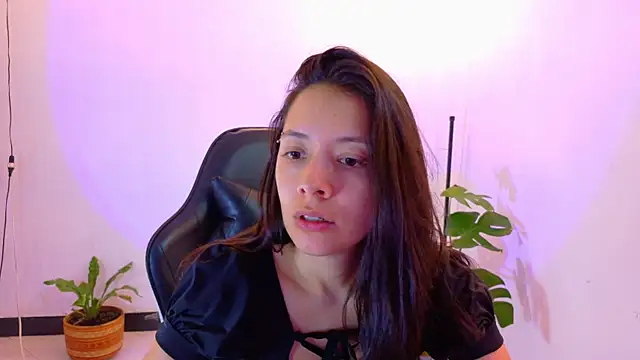 Snapshot of Sarasavage chatting on July 22, 2026, 5:49 pm Sarasavage online show from July 22, 2026, 5:49 pm