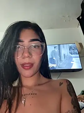 ElaRose 12 online show from April 20, 2026, 8:21 pm