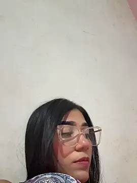 Snapshot of ElaRose_12 chatting on May 9, 2026, 5:12 am ElaRose 12 online show from May 9, 2026, 5:12 am