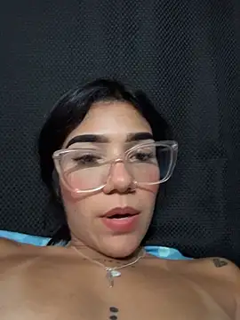 Snapshot of ElaRose_12 chatting on May 15, 2026, 11:01 pm ElaRose 12 online show from May 15, 2026, 11:01 pm