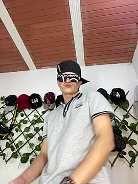 Themasterhades 777 online show from April 5, 2026, 8:28 pm