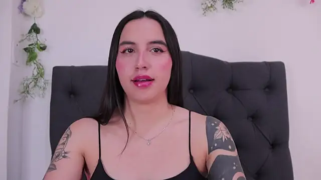 kaylee lee online show from March 16, 2026, 3:56 am