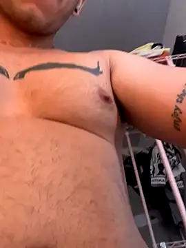 Snapshot of jhosepMoreno chatting on October 7, 2025, 12:24 pm jhosepMoreno online show from October 7, 2025, 12:24 pm