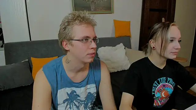 SammySccott online show from November 30, 2025, 7:56 am