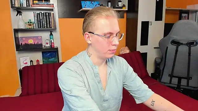 SammySccott online show from April 21, 2026, 5:58 am