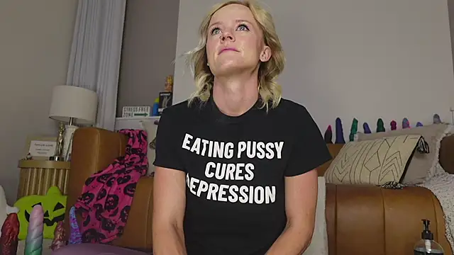 Taylorlove303 online show from October 24, 2025, 10:11 am