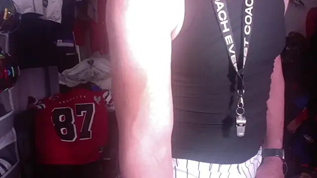 Snapshot of DILFJockDad87 chatting on February 18, 2026, 12:17 am DILFJockDad87 online show from February 18, 2026, 12:17 am