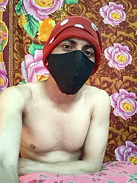 Seducing couple online show from January 13, 2026, 8:52 am