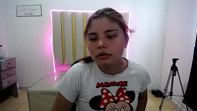 keilicita tonny 18 online show from October 7, 2025, 4:48 pm