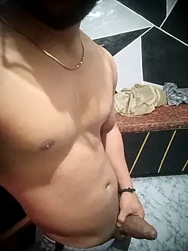 Kartikkartik8595 online show from February 20, 2026, 8:53 pm