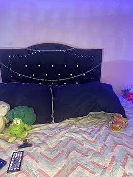 terra sunligth online show from September 19, 2025, 2:35 am