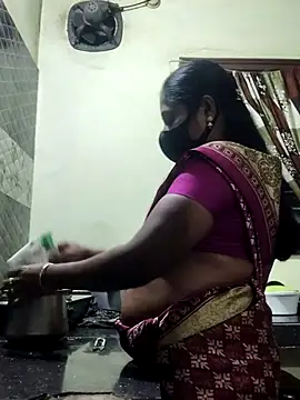 papukurty online show from October 6, 2025, 2:25 pm