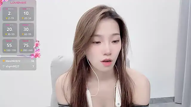 yuyu 77 online show from October 31, 2025, 4:30 pm