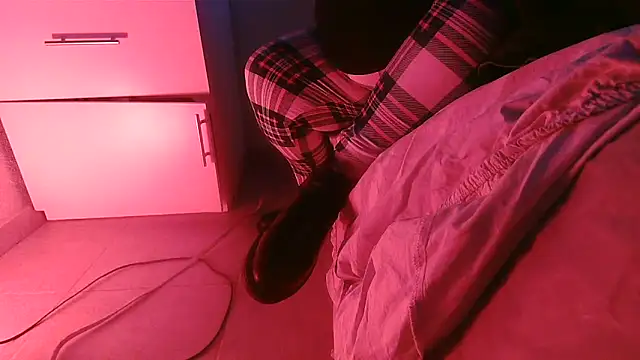 SatiroyNinfa online show from February 15, 2026, 11:01 pm